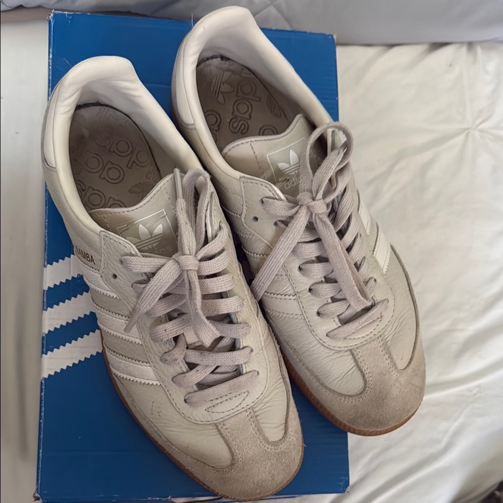 Adidas White Cream Sneakers Classic Design
